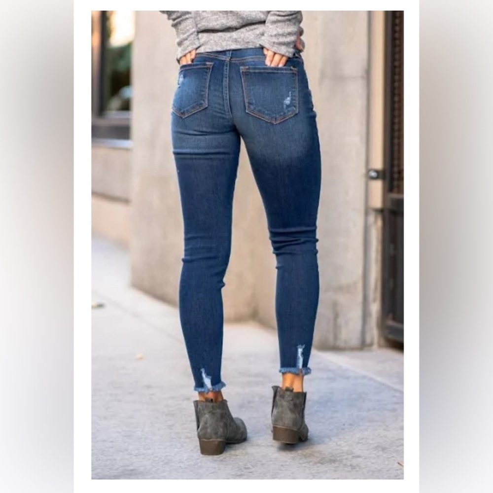 KanCan Estilo High Rise Button Fly Skinny Jeans Women’s Size 27 Distressed - Picture 3 of 17